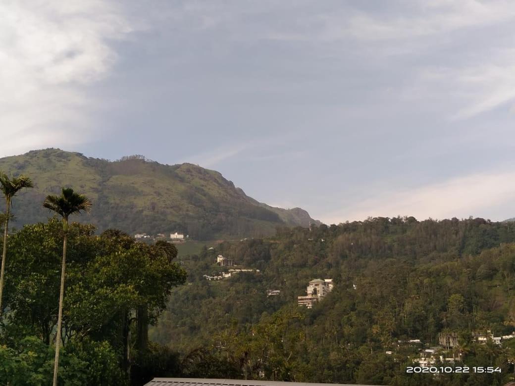 Munnar Blue Mist Bed and Breakfast Εξωτερικό φωτογραφία