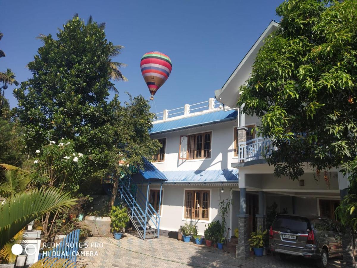 Munnar Blue Mist Bed and Breakfast Εξωτερικό φωτογραφία
