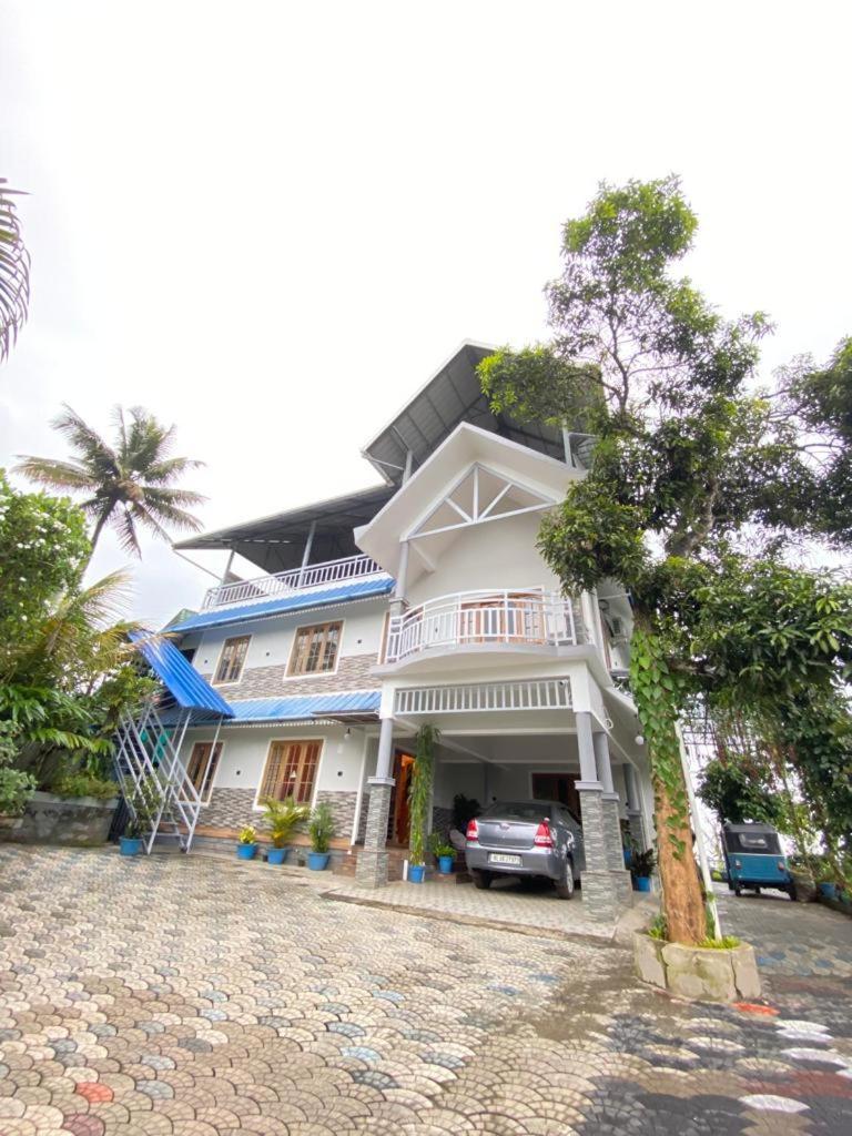Munnar Blue Mist Bed and Breakfast Εξωτερικό φωτογραφία