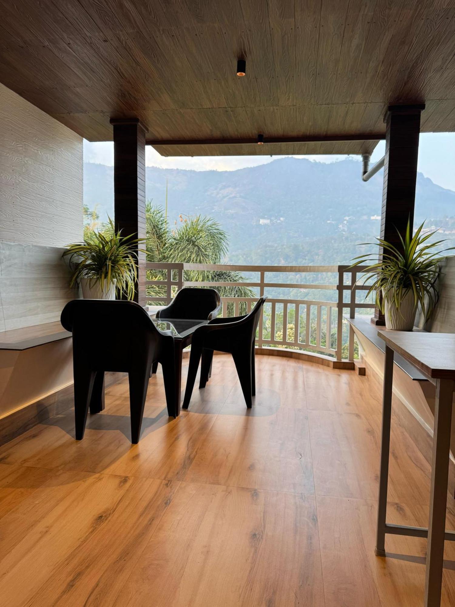 Munnar Blue Mist Bed and Breakfast Εξωτερικό φωτογραφία