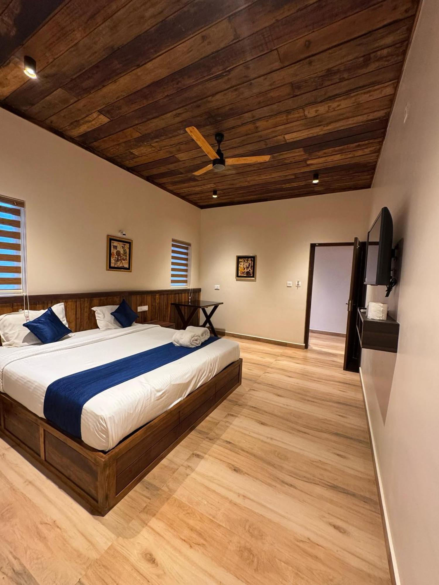 Munnar Blue Mist Bed and Breakfast Εξωτερικό φωτογραφία